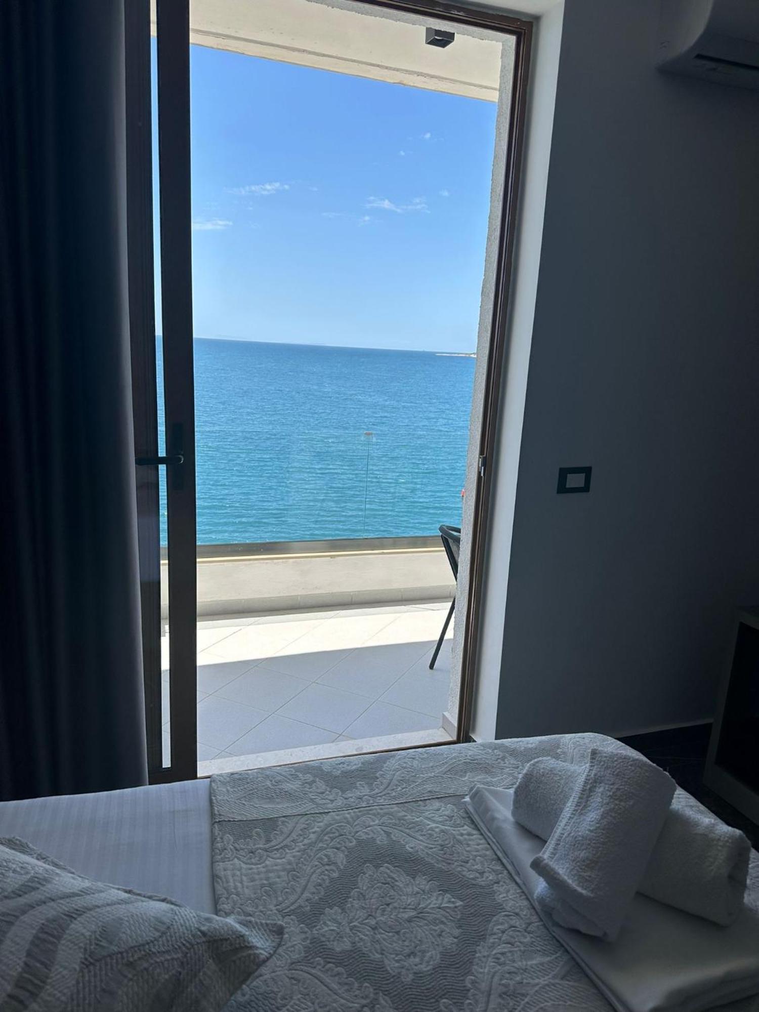 Blue Bay Hotel Σαράντα Εξωτερικό φωτογραφία
