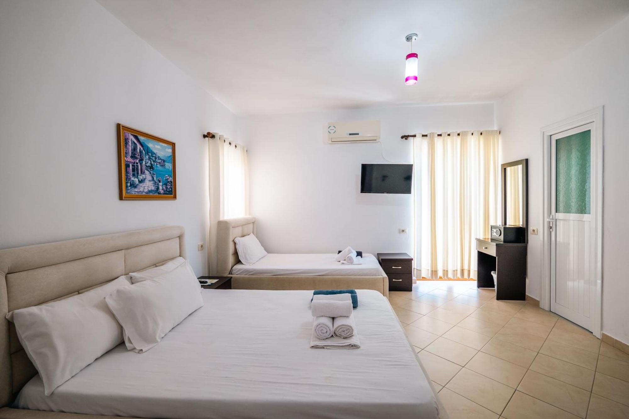 Blue Bay Hotel Σαράντα Εξωτερικό φωτογραφία