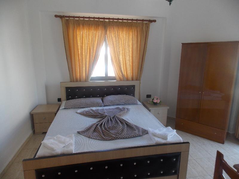 Blue Bay Hotel Σαράντα Εξωτερικό φωτογραφία