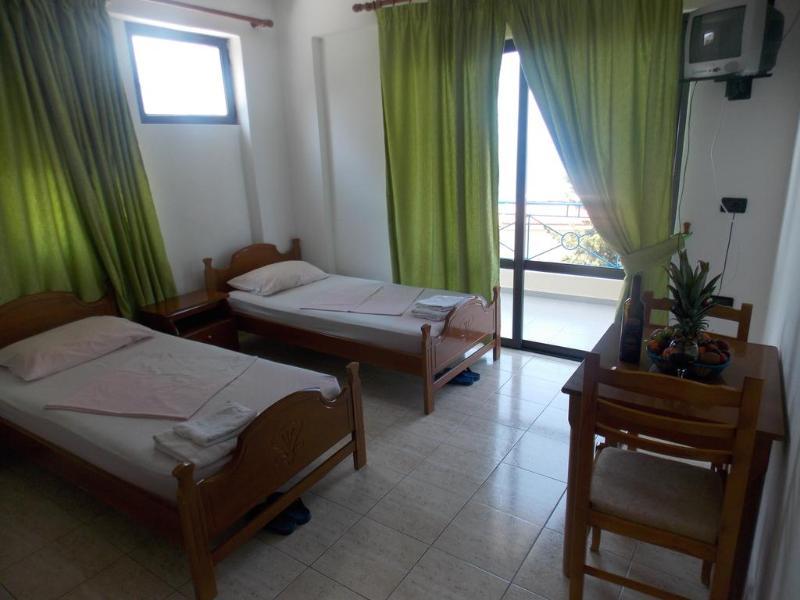 Blue Bay Hotel Σαράντα Εξωτερικό φωτογραφία